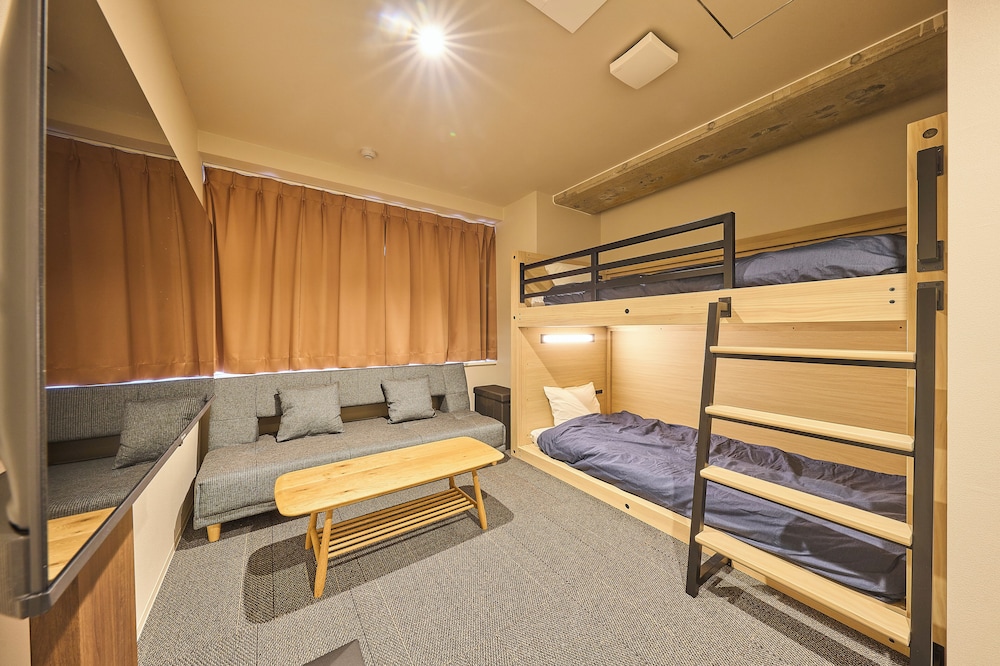 Private Room for 2-3 with Private Shower room, Non Smoking (Bunk Bed + Sofa)