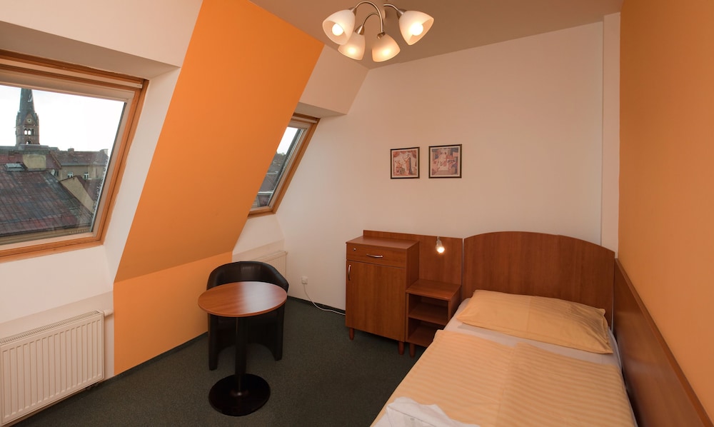 Standard Single Room photo 3