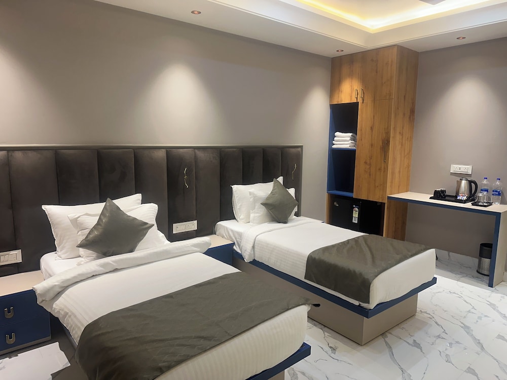 Deluxe Twin Room photo 1