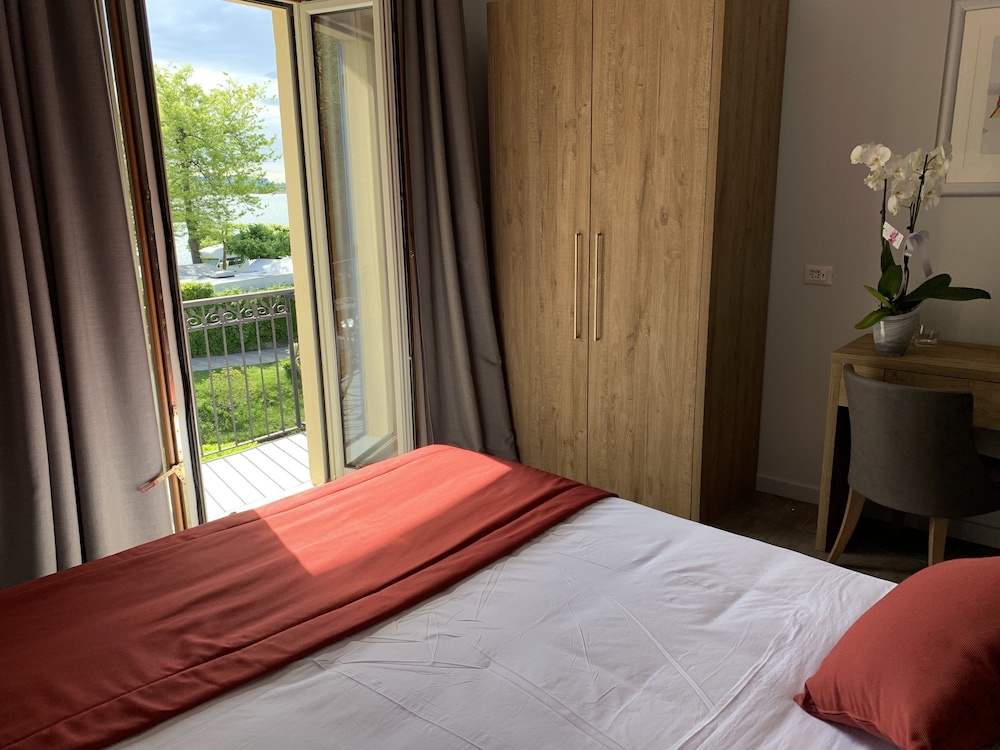 Classic Room, Balcony photo 1