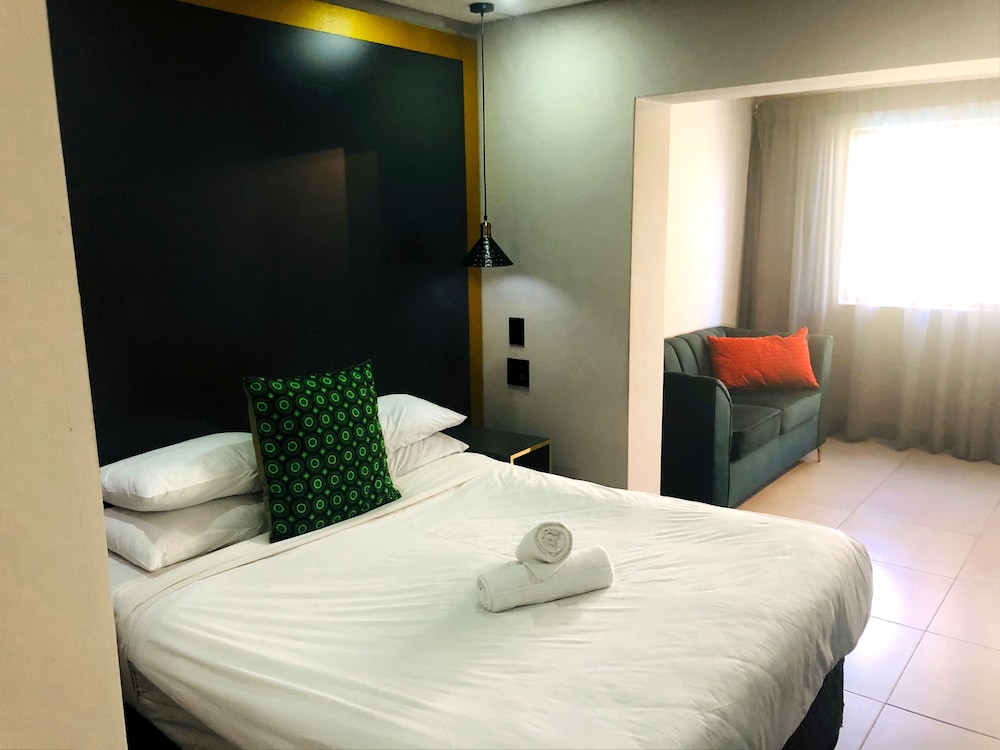 Standard Twin Room, 2 Twin Beds - Photo 15