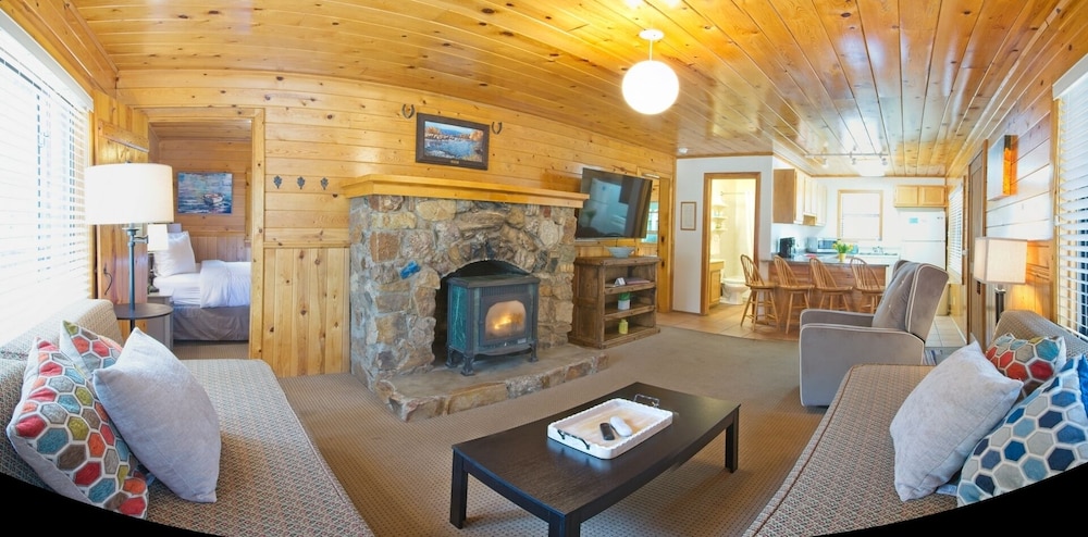 Family Cabin, Multiple Beds, Non Smoking photo 1