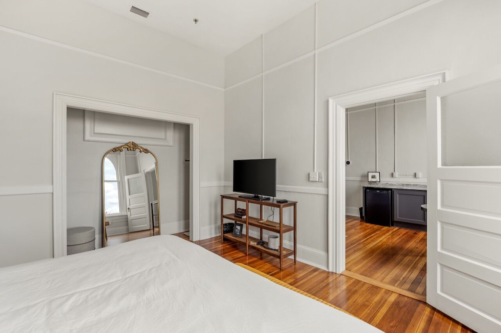 Grand Room photo 2