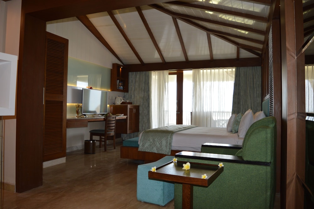 Suite, 1 Queen Bed (Beach Villa)