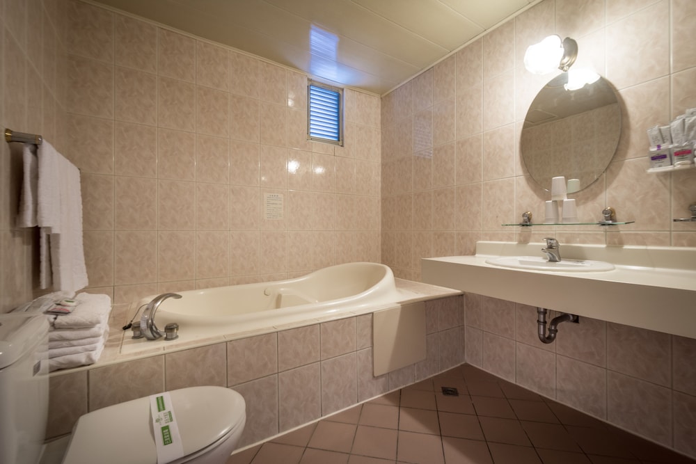 Deluxe Quadruple Room - Photo 7