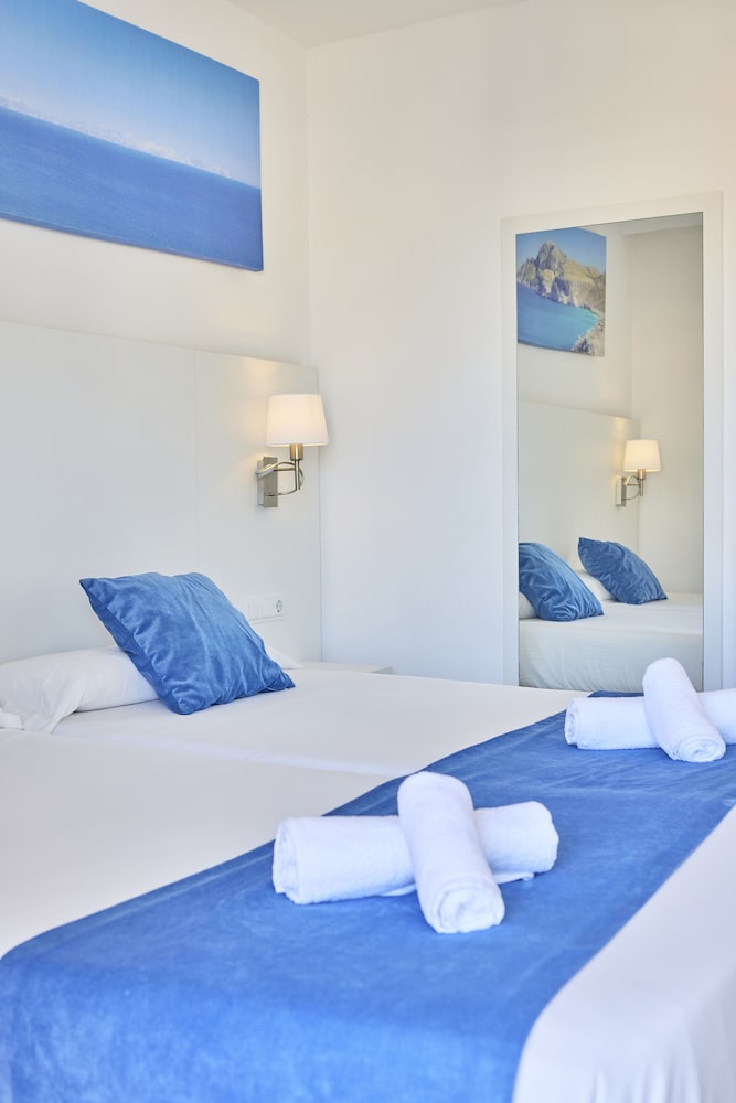 Standard Double Room - Photo 5