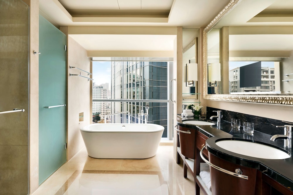 Valley Wing Executive Suite - Photo 7