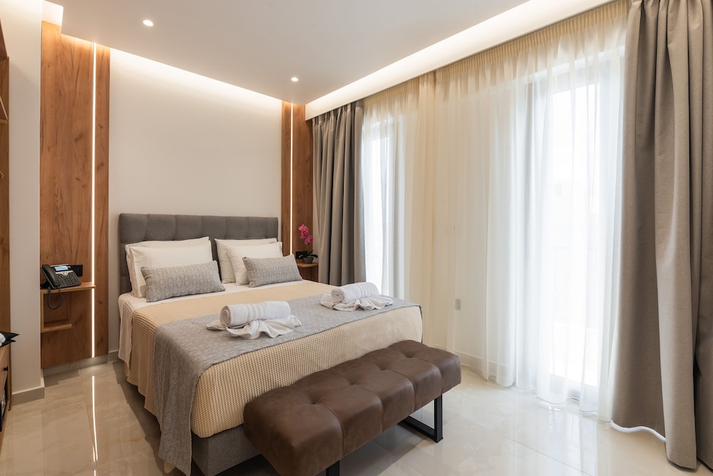 Standard Double or Twin Room - Photo 1