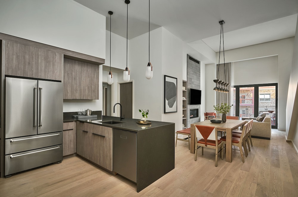 Three Bedroom Resort 2 King/Bunks Townhouse