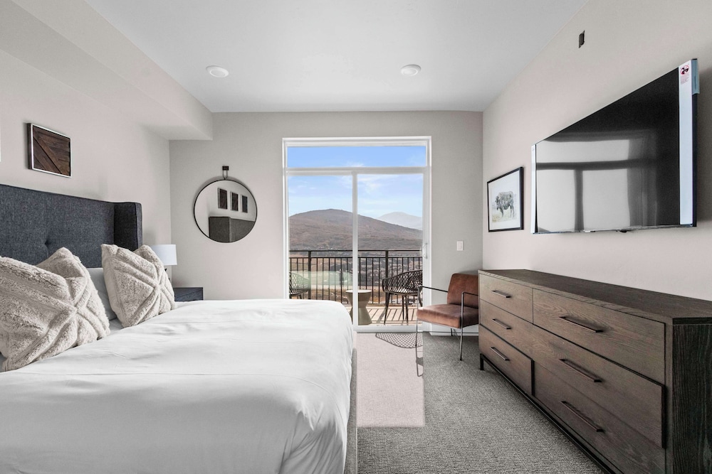 Luxury Room, 3 Bedrooms (King, Residence) photo 3