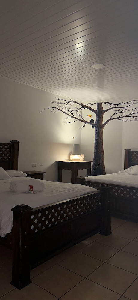 Basic Quadruple Room, 2 Double Beds
