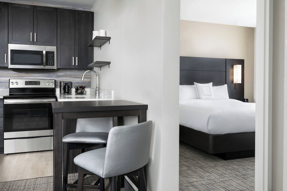 Suite, 1 Bedroom (Mobility Accessible, Tub)