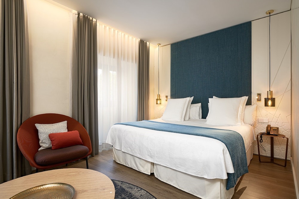 Standard Suite - Photo 1