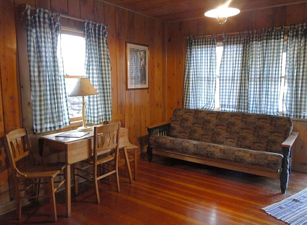 Cabin #2 photo 3