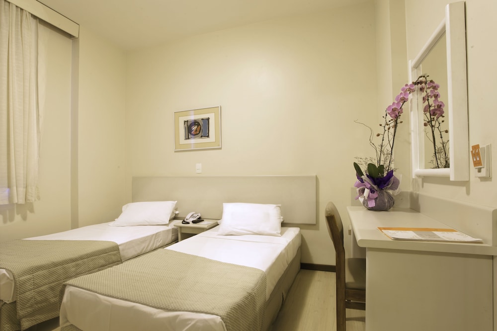 Executive Twin Room - Photo 1