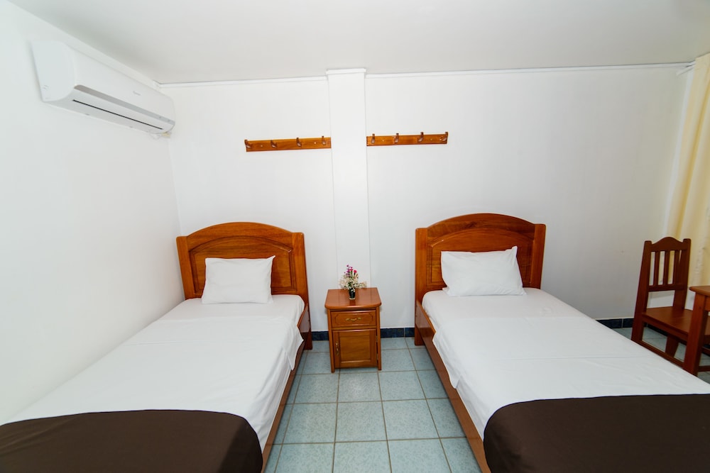 Superior Double Room, 2 Twin Beds, Non Smoking, Private Bathroom photo 3