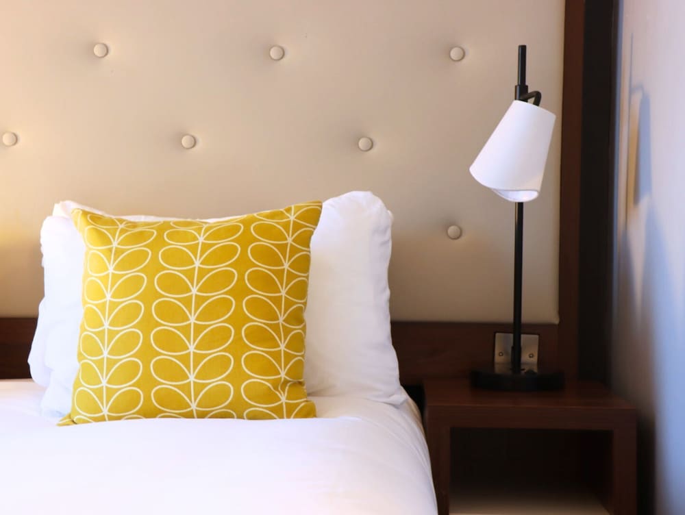 Standard Room, 1 Queen Bed - Photo 5
