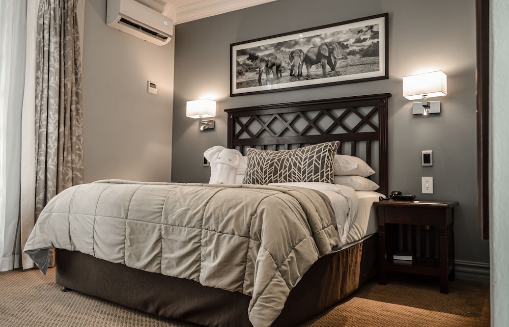 Standard Twin Room - Photo 10
