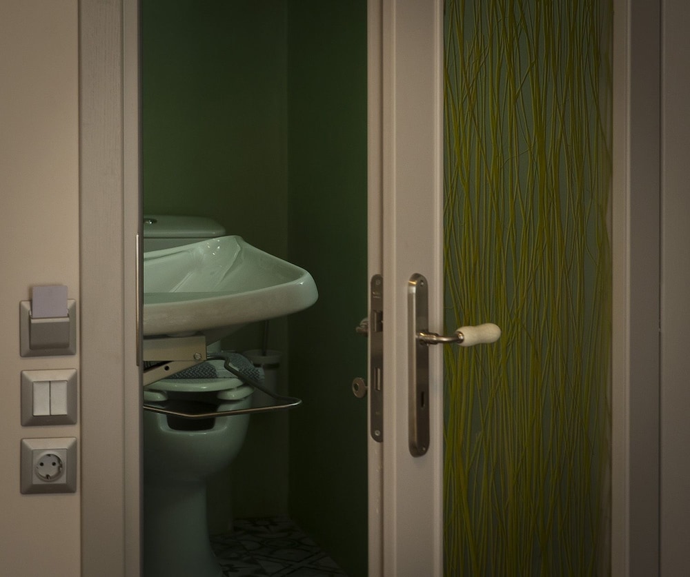 Deluxe Double Room, Accessible photo 2