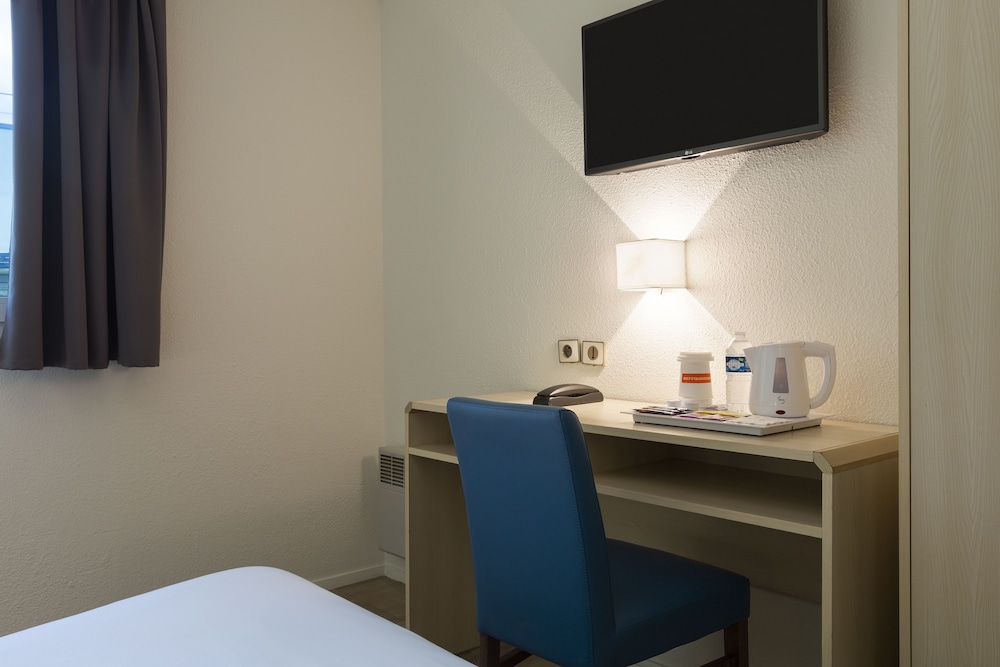 Standard Twin Room, 2 Twin Beds, Non Smoking - Photo 6