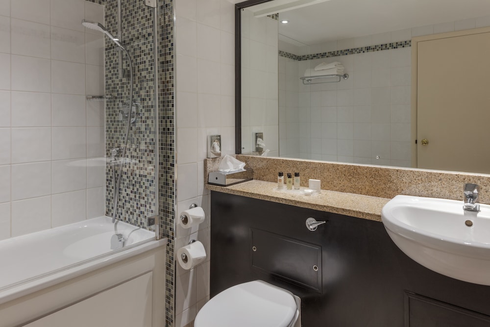 Classic Twin Room - Photo 4