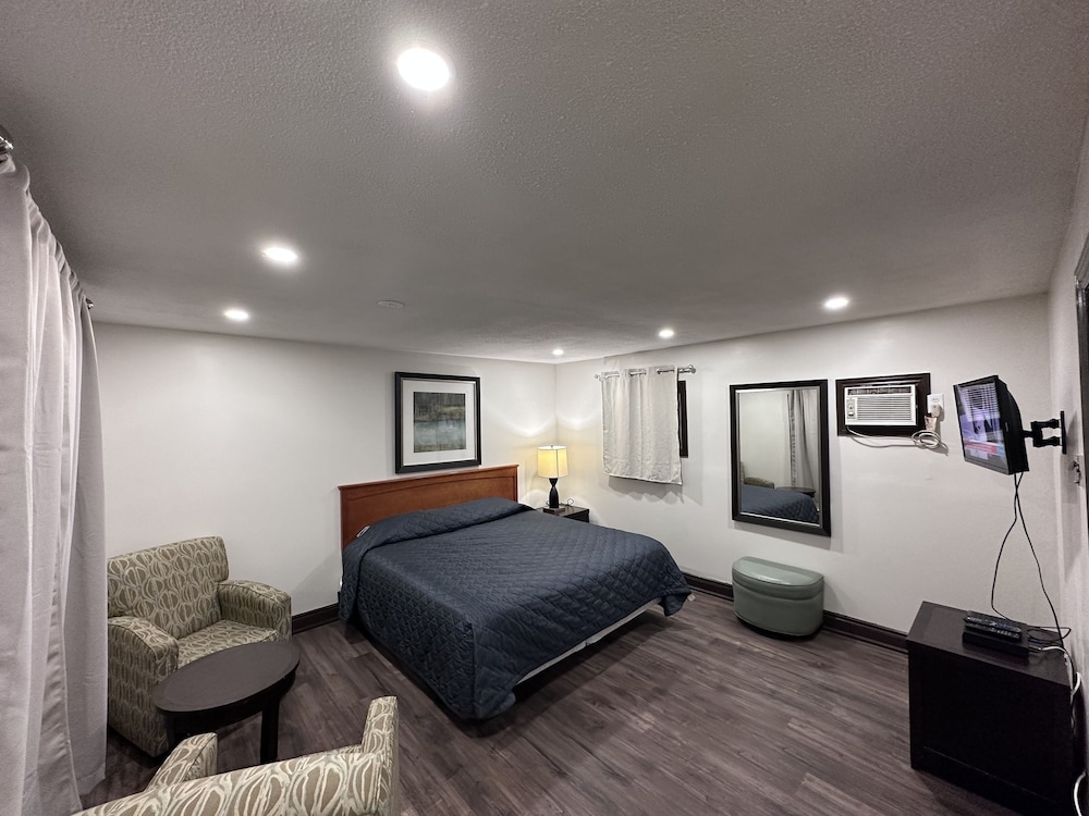 Superior Room, 1 King Bed