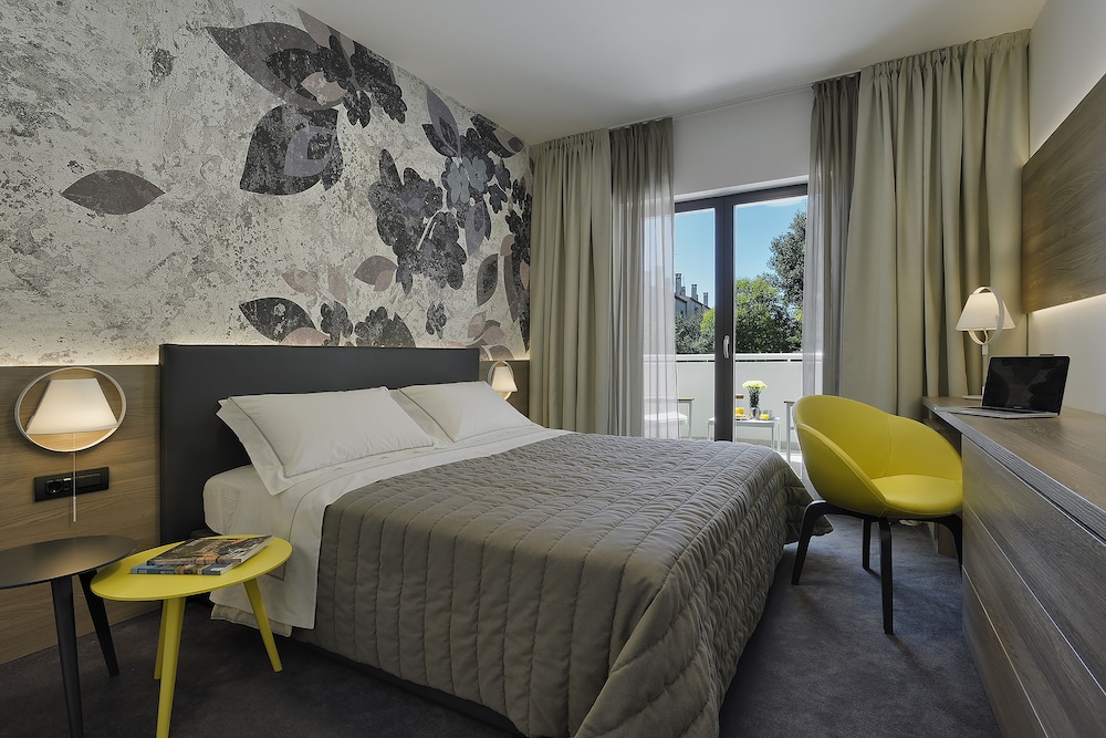 Basic Double or Twin Room, 1 Bedroom, Balcony