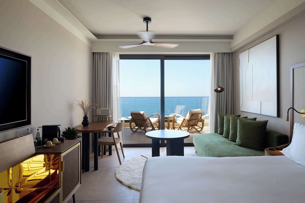 Junior Suite, 1 King Bed, Sea View