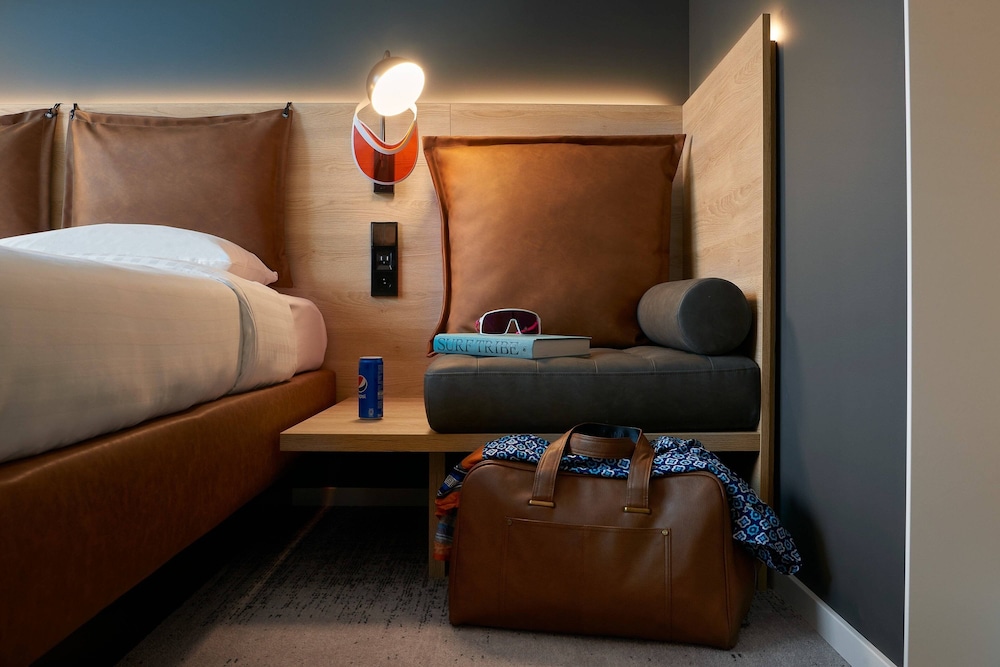 Room, 1 Queen Bed - Photo 5