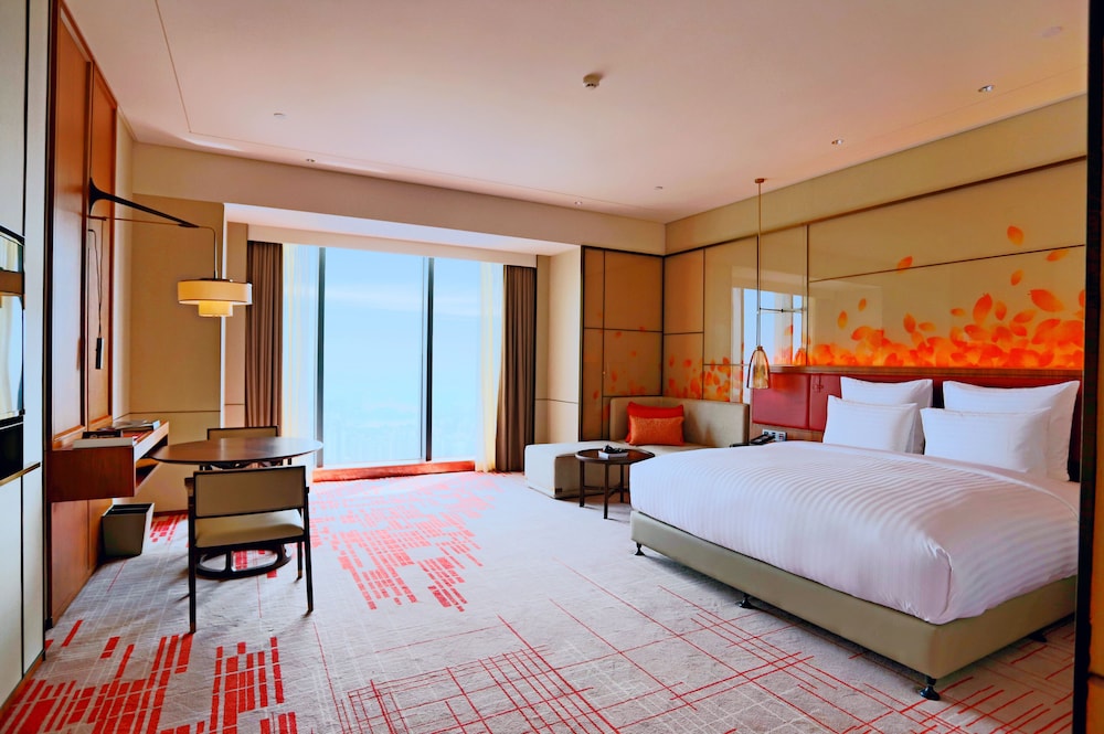Deluxe Room, 1 King Bed, Club Lounge Access, River View (Premium) - Photo 3