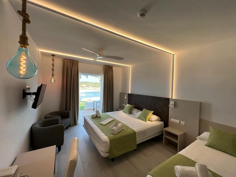 Premium Room, Balcony, Partial Ocean View