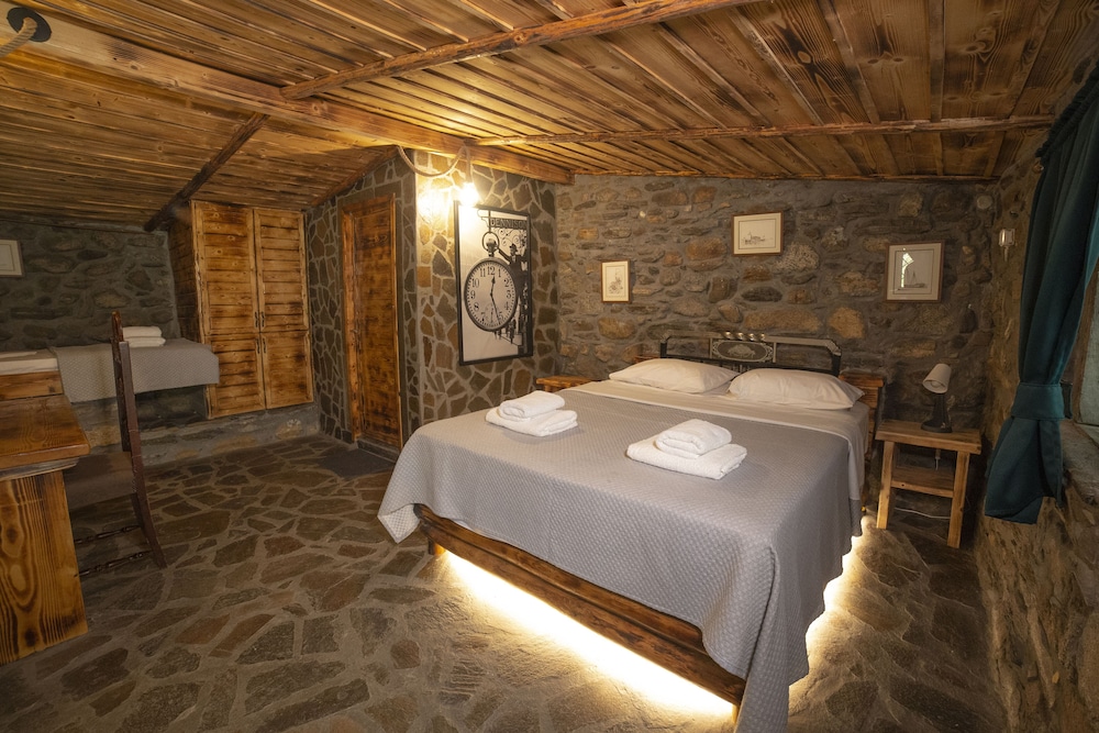 Deluxe Triple Room (Ikaros) photo 1