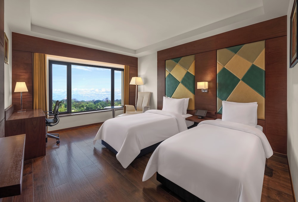 Executive Room, 2 Twin Beds - Photo 1