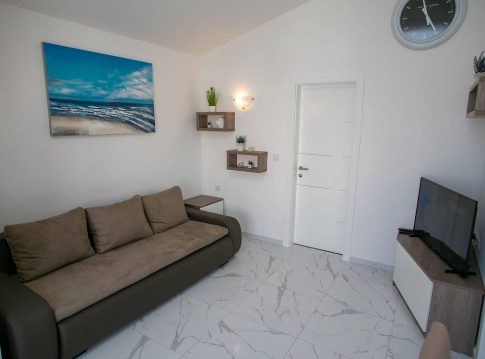 Apartment (One-Bedroom Deluxe City View Apartmen)