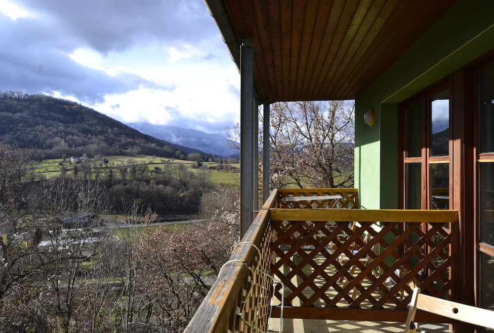 Double or Twin Room, Pool View