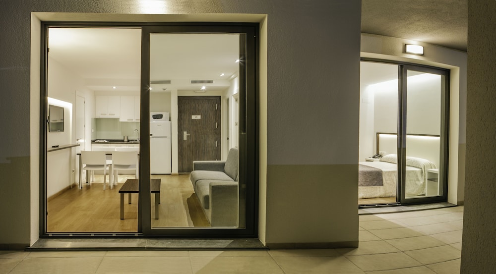Apartamento (2 adultos + 2 niños)