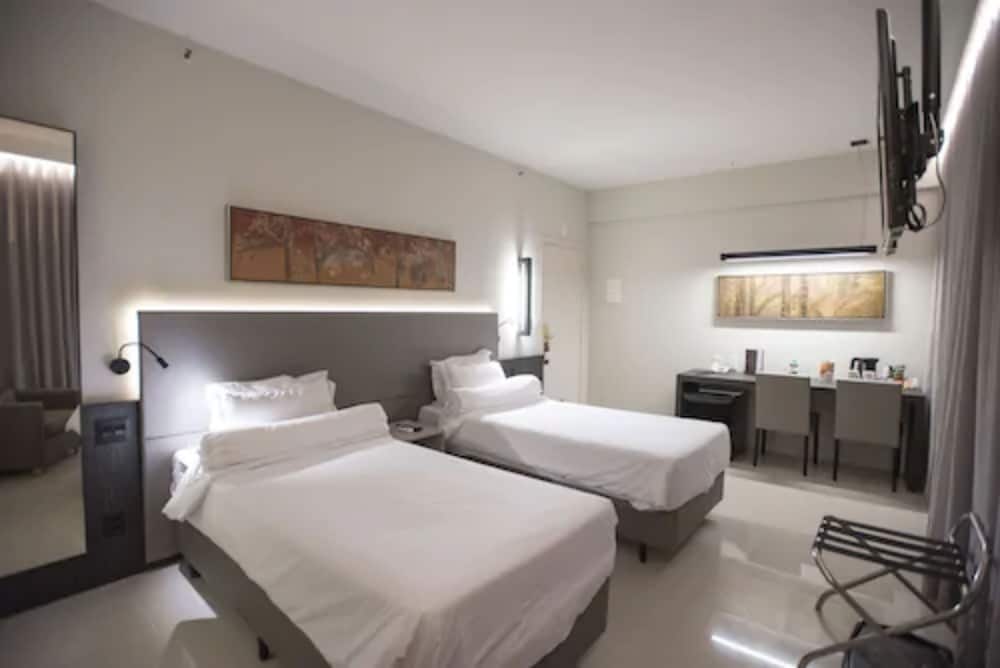 Luxury Single Room, 2 Twin Beds - Photo 3