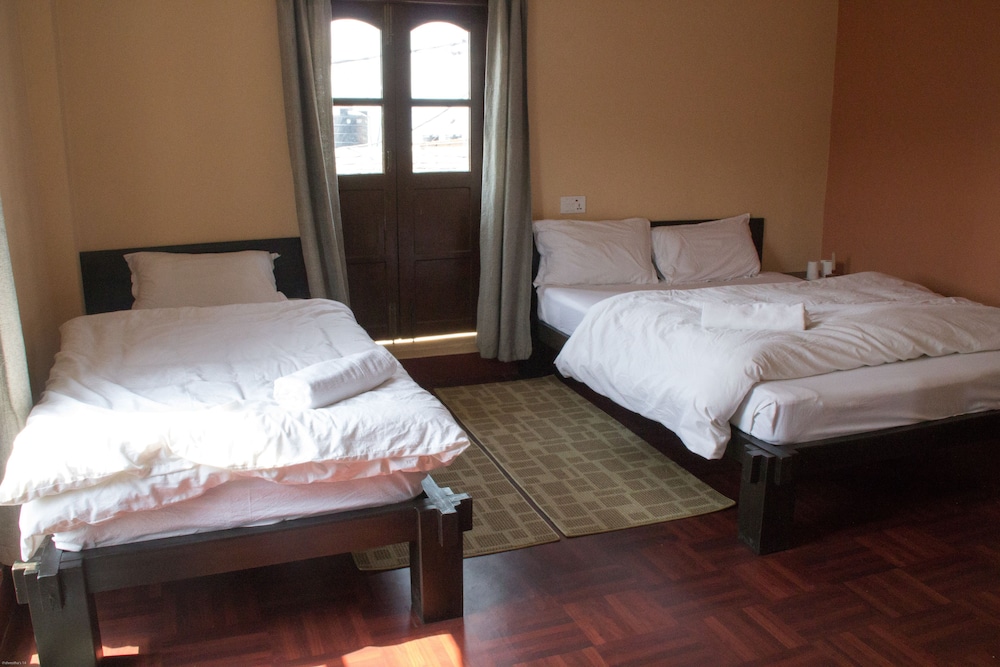 Standard Double or Twin Room photo 2