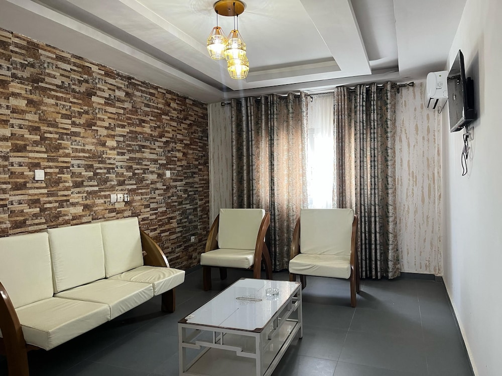 Executive Suite, Canal View