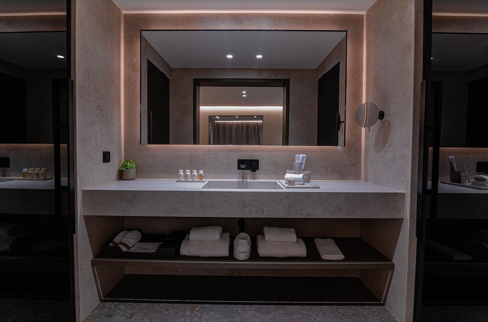 Noima Suite, Private Heated Pool, Sea View - Photo 9