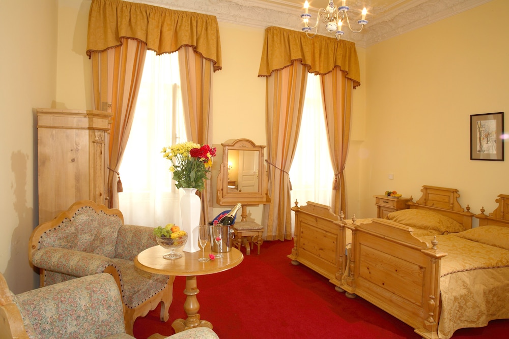 Double or Twin Room photo 1