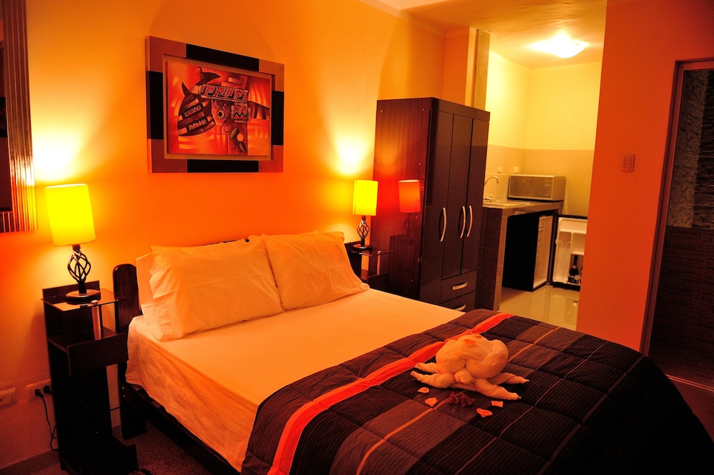Twin Room, Kitchen