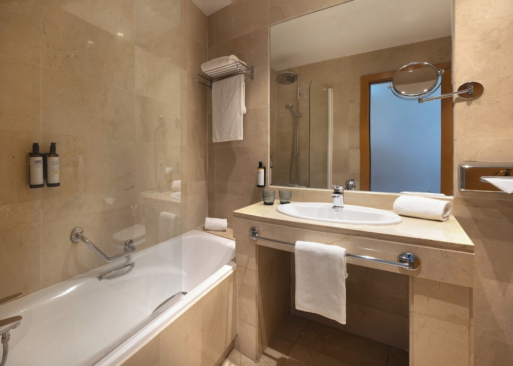 Standard Double Room - Photo 4