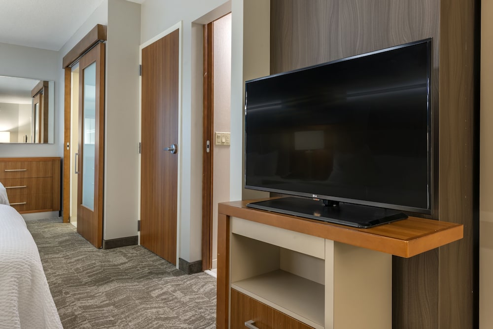 Studio, Multiple Beds (Mobility/Hearing Accessible, Tub)