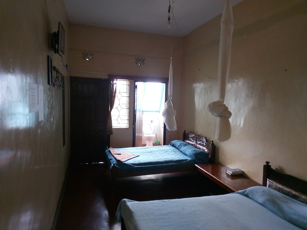 Comfort Room, Multiple Beds, Balcony photo 1