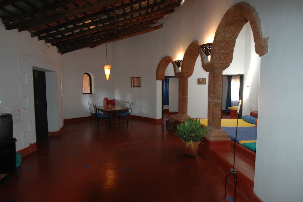 1 Bedroom Cottage Suite - Photo 3