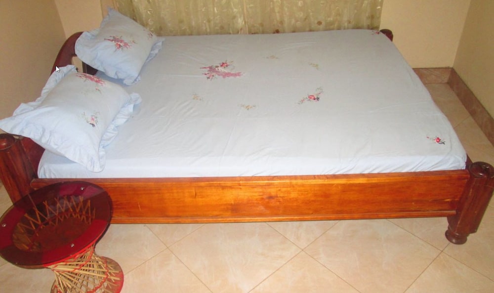 Economy Twin Room, 2 Bedrooms