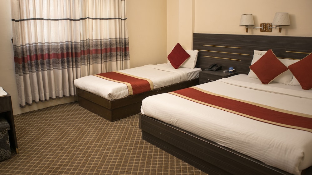 Deluxe Triple Room photo 3