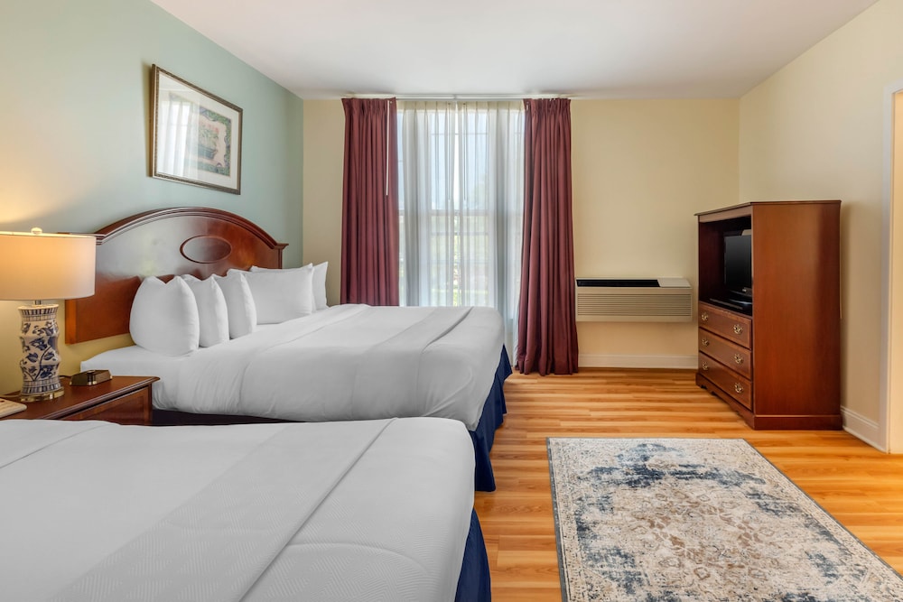 Presidential Room, Multiple Beds photo 3