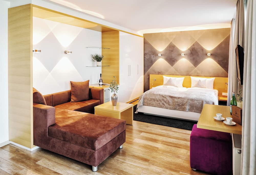 Junior Studio Suite, Balcony, Lake View photo 2